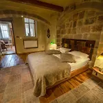 Seki Cave Hotel 3*