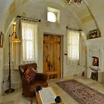 Seki Cave Hotel 3*