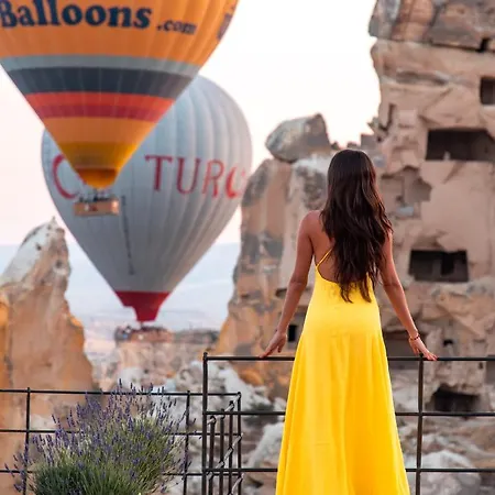 Szálloda Seki Cave Hotel, Wake Up To Hot Air Balloons 3*