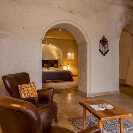 Seki Cave Hotel, Wake Up To Hot Air Balloons Göreme