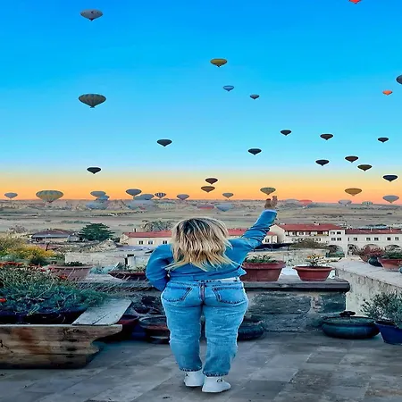 Seki Cave Hotel, Wake Up To Hot Air Balloons Göreme