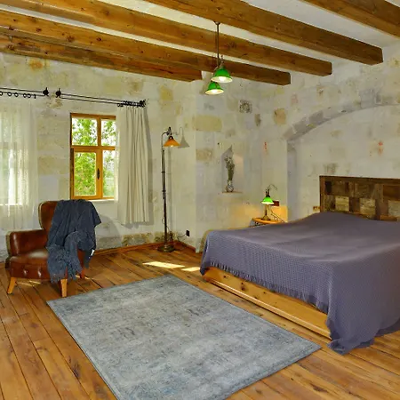 Szálloda Seki Cave Hotel, Wake Up To Hot Air Balloons 3*