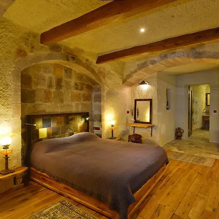 Szálloda Seki Cave Hotel, Wake Up To Hot Air Balloons 3*
